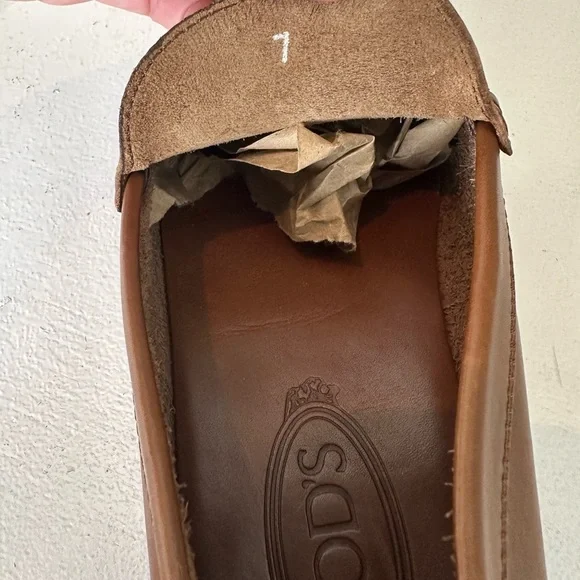 Tod’s Men’s Leather Loafers Tan Slip-On Quiet Luxury Size 8.5 US Made in Italy - Picture 9 of 10